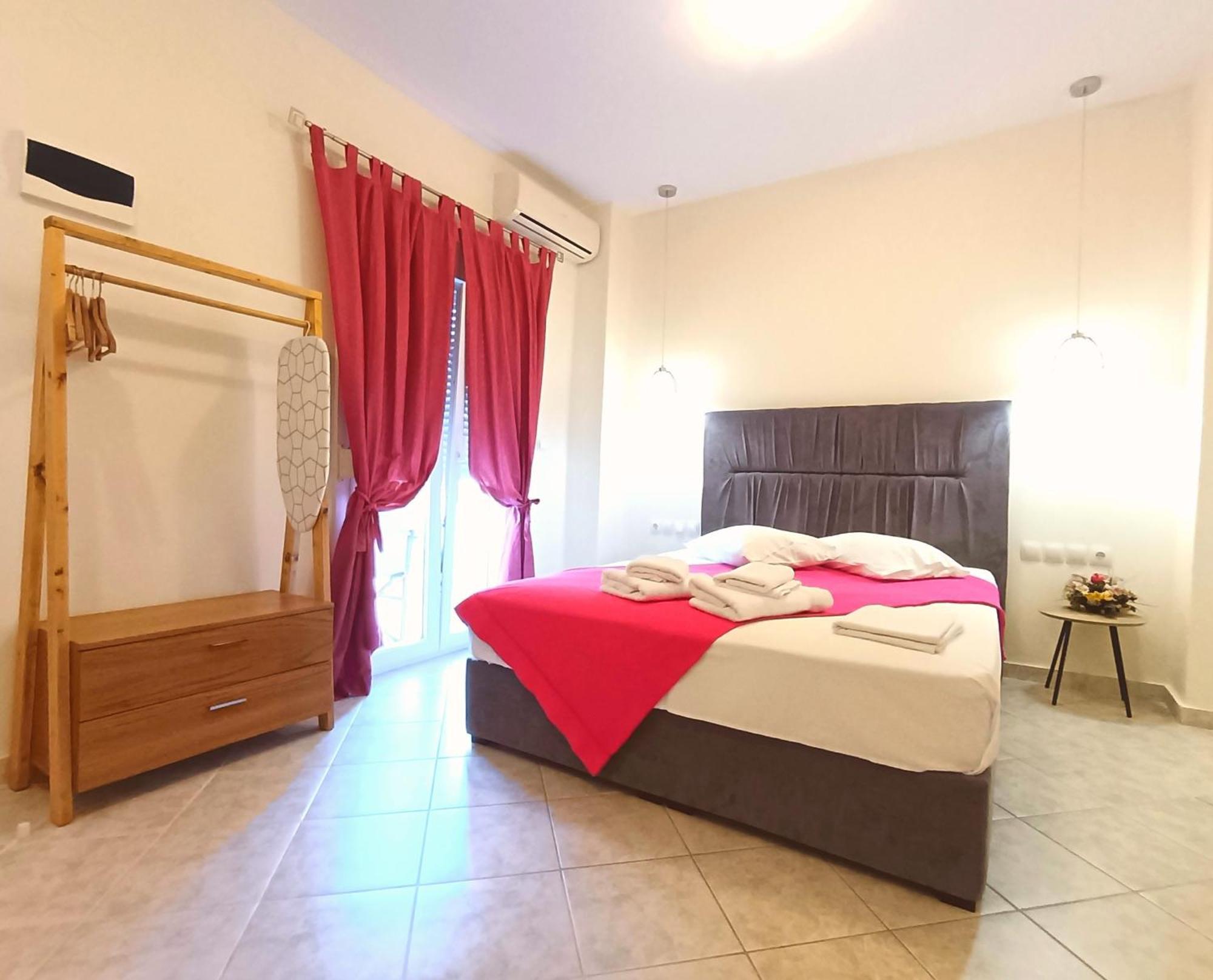 Giorgos Apartments Скала-Фуркас Екстер'єр фото