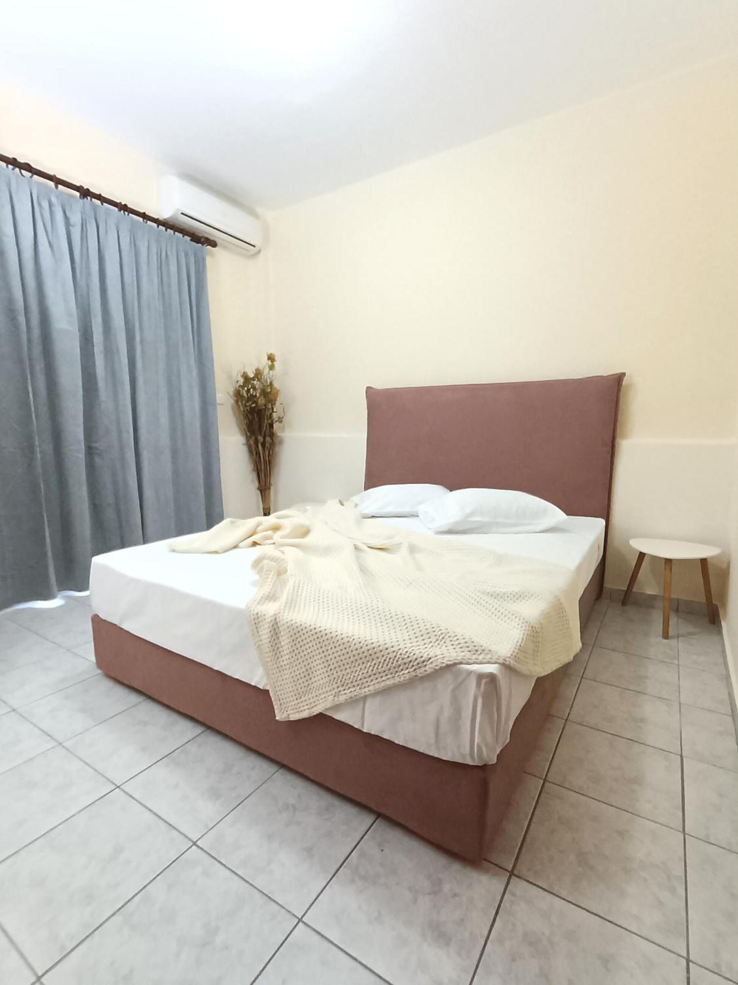 Giorgos Apartments Скала-Фуркас Екстер'єр фото