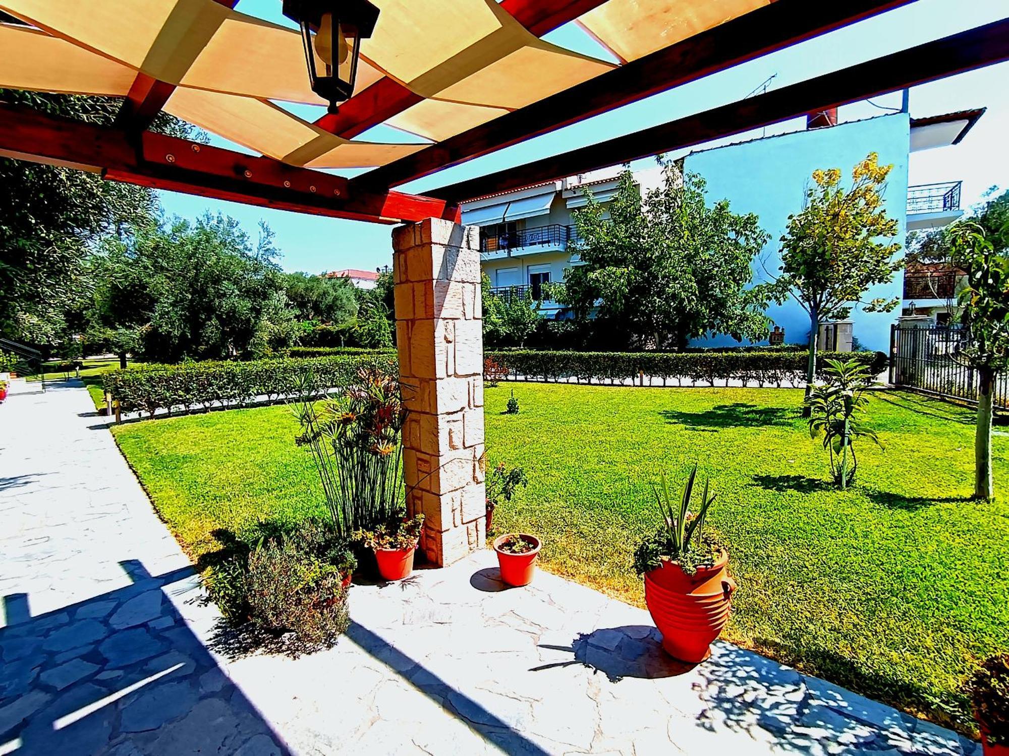 Giorgos Apartments Скала-Фуркас Екстер'єр фото